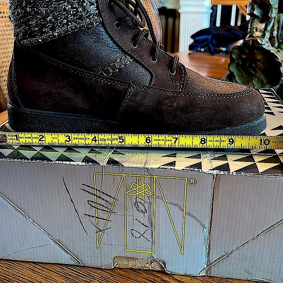 Fabulous Tecnica NEWInBox.Italy.DarkBrownSuede&Shearling.Sicilian/Moorish Design - Picture 15 of 15